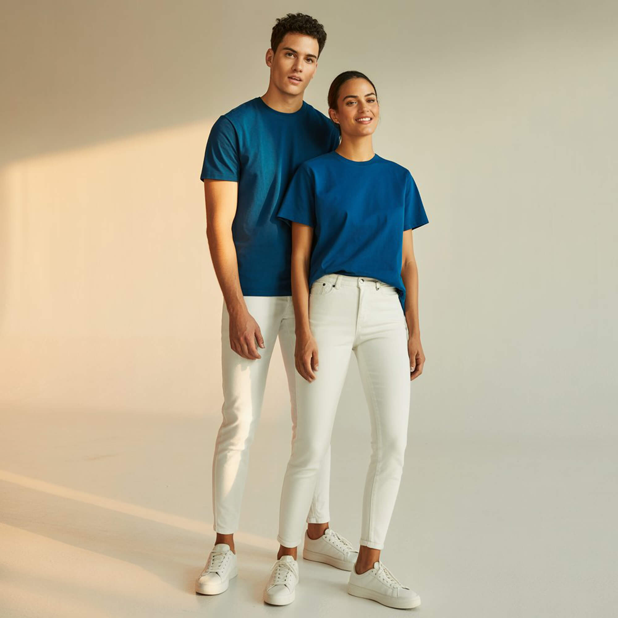 Camiseta EcoBoss Premium Sea Blue 180g/m² - Imagen 3